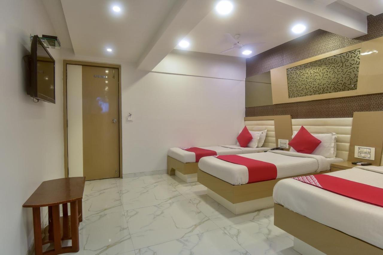 Oyo 28893 Hotel Gulf Bombay Extérieur photo