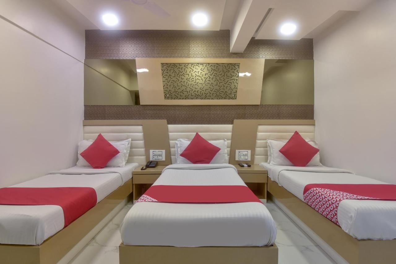 Oyo 28893 Hotel Gulf Bombay Extérieur photo