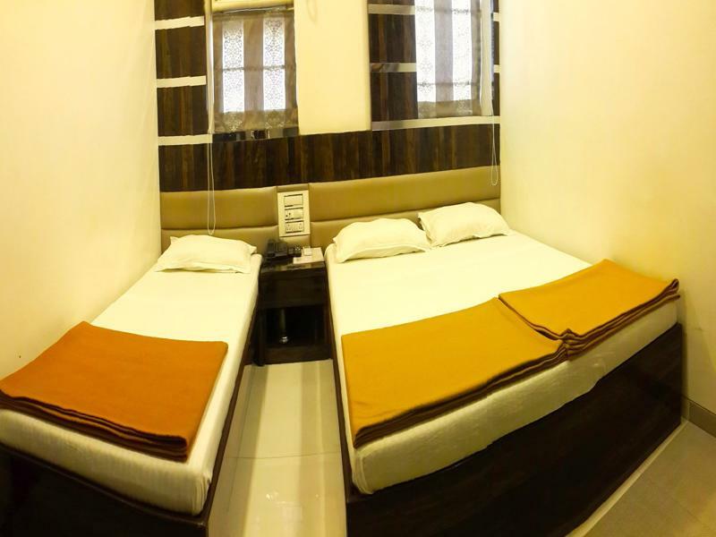 Oyo 28893 Hotel Gulf Bombay Extérieur photo